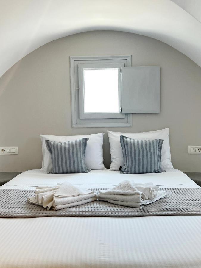 White Lily Suites & Lofts - Adults Only 16 Plus Perivolos  Luaran gambar