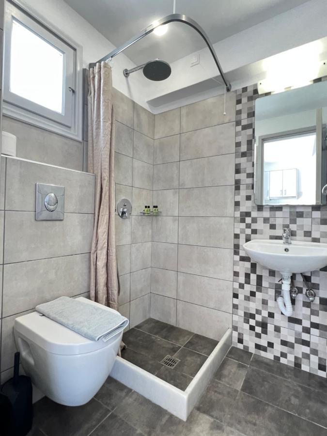 White Lily Suites & Lofts - Adults Only 16 Plus Perivolos  Luaran gambar