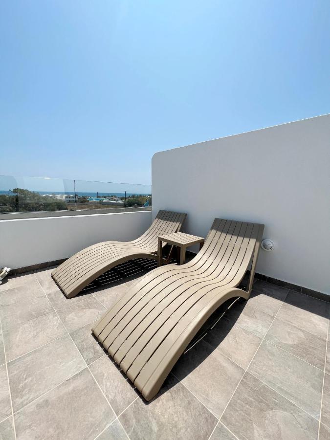 White Lily Suites & Lofts - Adults Only 16 Plus Perivolos  Luaran gambar