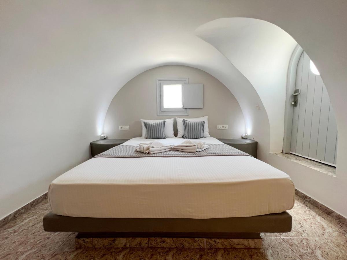 White Lily Suites & Lofts - Adults Only 16 Plus Perivolos  Luaran gambar