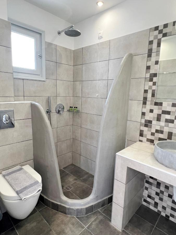 White Lily Suites & Lofts - Adults Only 16 Plus Perivolos  Luaran gambar